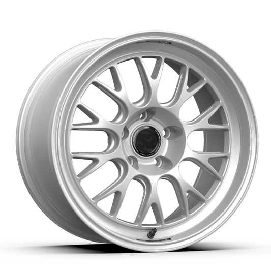 fifteen52 Holeshot RSR 20x11 5x114.3 52mm ET 70.5mm Center Bore Radiant Silver