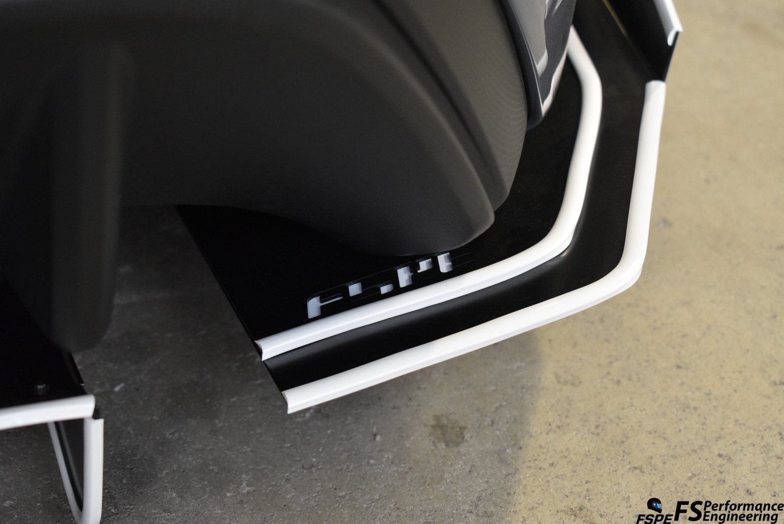 Ford Focus RS (2016-2018) Rear Diffuser V3 - FSPE