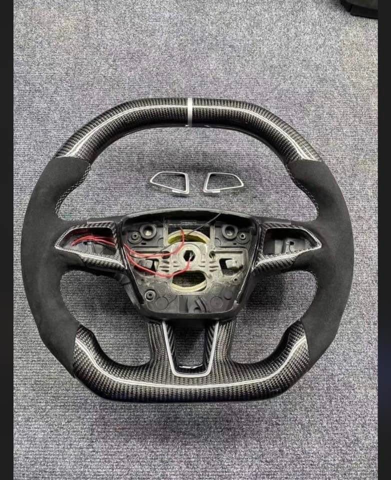 Z Carbon Focus 15+ ST/RS Carbon Fiber Steering Wheel