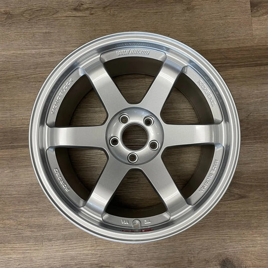 wvdx22epds 18x9.5 +22 Diamond Silver Volk TE37SL 5x114.3